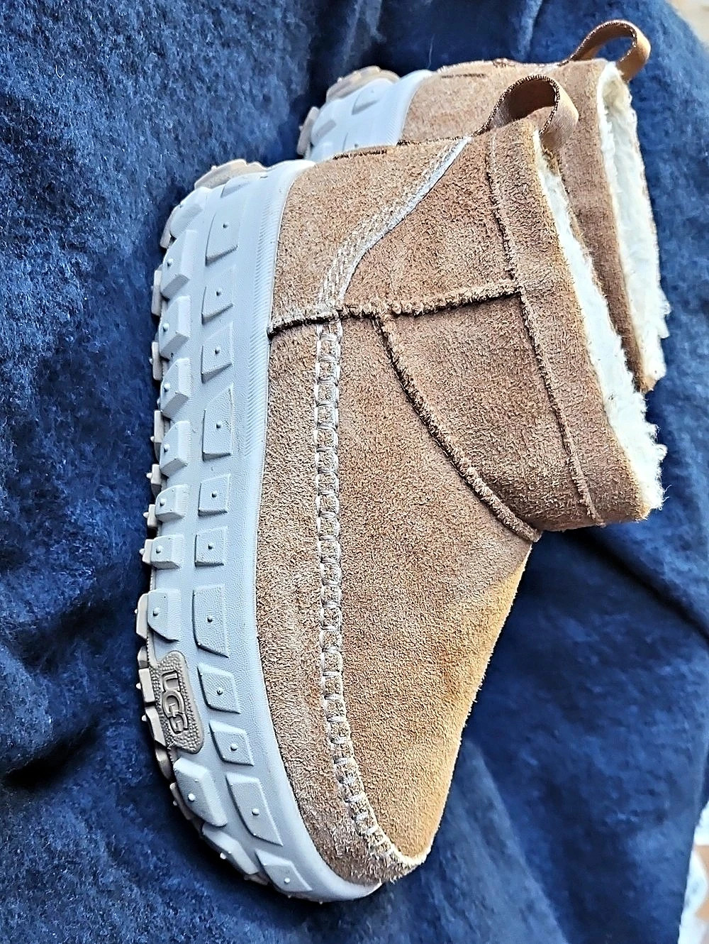 UGG Venture Daze Ultra Mini Brown & White Boots US 6